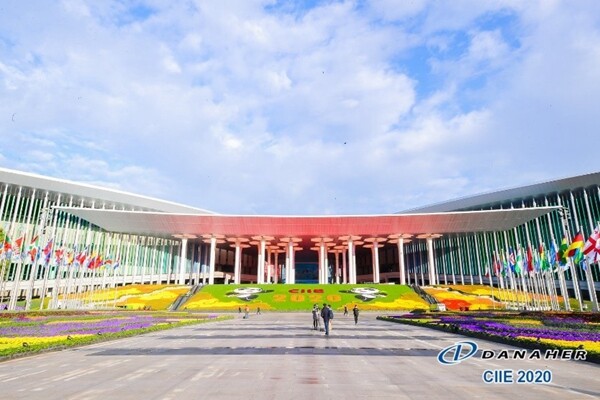 徕卡显微系统亮相第三届中国国际进口博览会